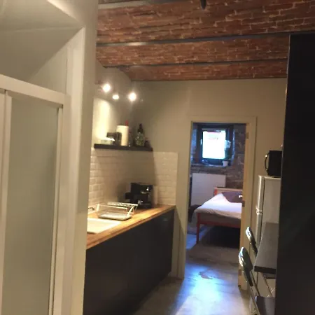 Dailly Studio Bed & Breakfast *