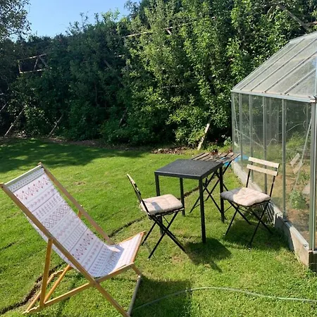 Bed and Breakfast Dailly Studio 3*